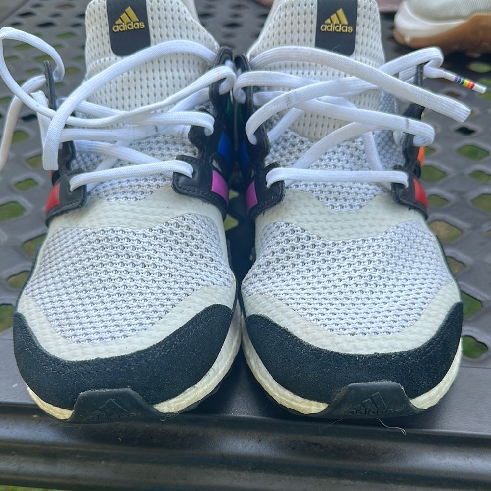 Adidas PRIDE 19’ White and Black w/ Multicolor Accents EXCELLENT USED CONDITION